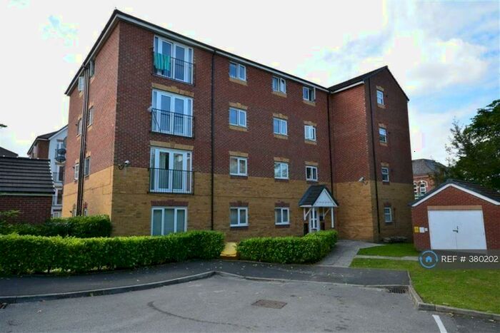 2 Bedroom Flat To Rent In Keane Court, Manchester, M8