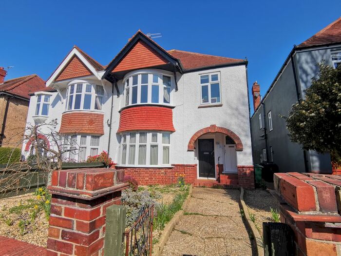 1 Bedroom Flat To Rent In Lawrence Road, Hove, BN3