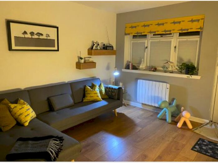 1 Bedroom Flat To Rent In Sands House, Kinross, KY13