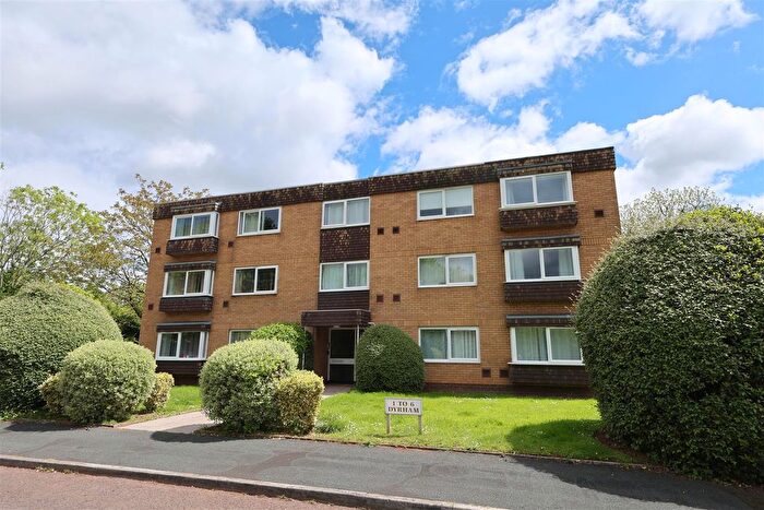 2 Bedroom Flat For Sale In Harford Drive, Frenchay, Bristol, BS16
