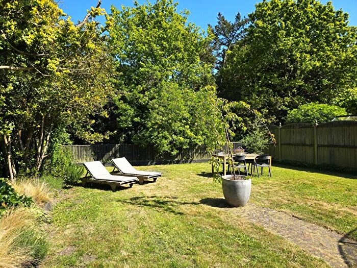 4 Bedroom Detached House For Sale In The Street, Preston, CT3