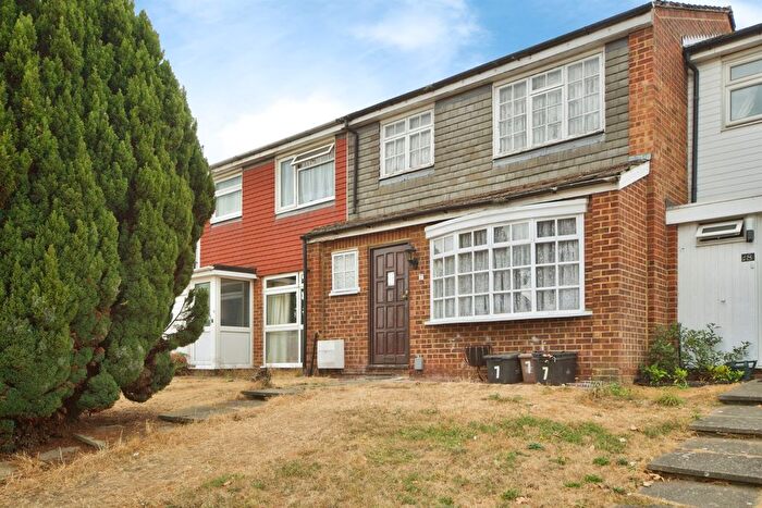 3 Bedroom Terraced House For Sale In The Springs, Broxbourne, EN10