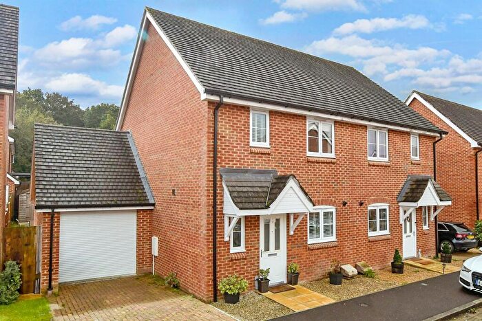 3 Bedroom Semi-Detached House For Sale In Field End, Billingshurst, West Sussex, RH14