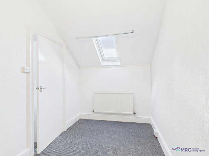 2 Bedroom Detached House To Rent In Ash Grove, Beverley Road, HU5