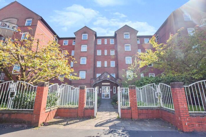 1 Bedroom Apartment To Rent In Melrose Apartments, Hathersage Road, Manchester, M13