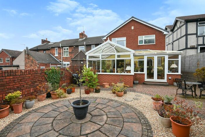 3 Bedroom Detached House For Sale In Springwood Street, Temple Normanton, Chesterfield, S42