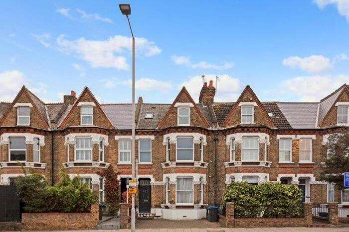 4 Bedroom Property To Rent In Richmond Road, Kingston Upon Thames, KT2