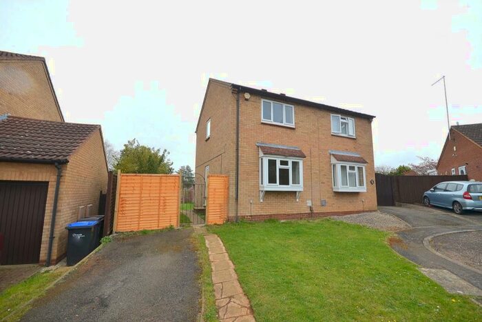2 Bedroom Semi-Detached House To Rent In Skipton Close, Northampton, NN4