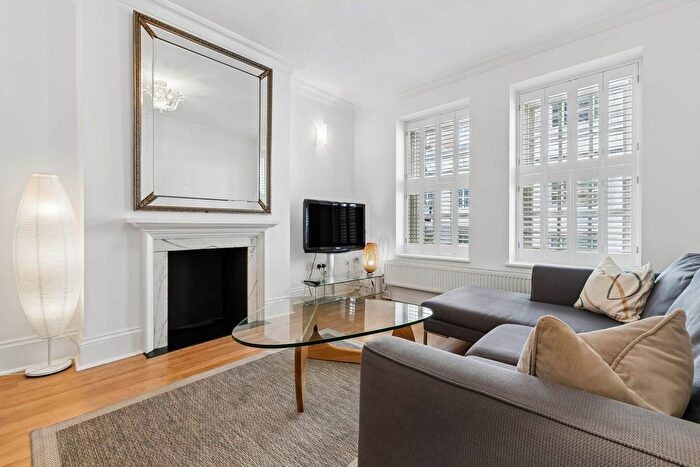 1 Bedroom Flat To Rent In Garrick House, Carrington Street, Mayfair, W1J