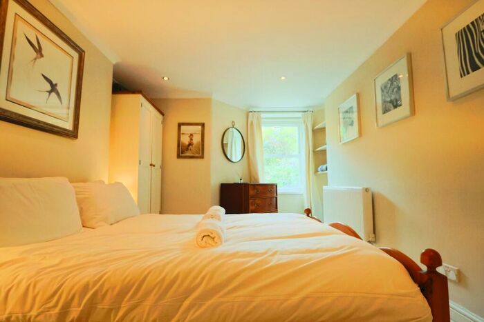 2 Bedroom Flat To Rent In Elliston Road, Bristol, BS6