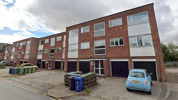 2 Bedroom Flat For Sale In Flat, Thorgam Court, Grimsby, Lincolnshire, DN31