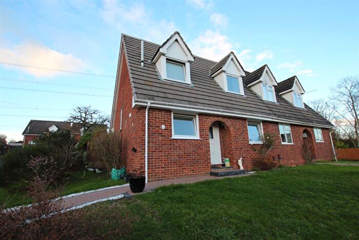 3 Bedroom Duplex To Rent In Birch Grove, Eastleigh, SO50