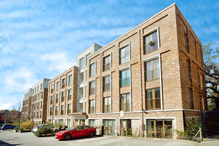 1 Bedroom Flat For Sale In Apple Tree Road, London, N17