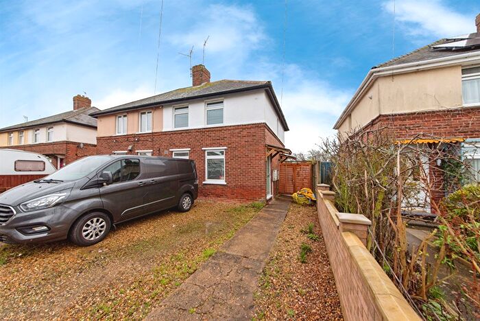 3 Bedroom Semi-Detached House For Sale In Goodfellows Road, Spalding, PE11