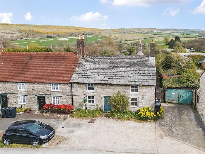 3 Bedroom End Of Terrace House For Sale In East Street, Corfe Castle, BH20
