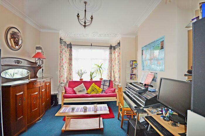1 Bedroom Flat To Rent In Radnor Road, Harrow, London, HA1