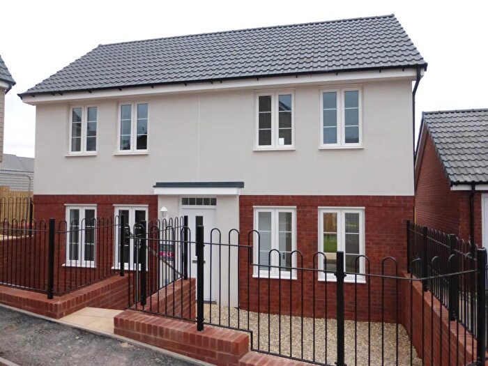 3 Bedroom Detached House To Rent In Hook Drive, Exeter, EX2