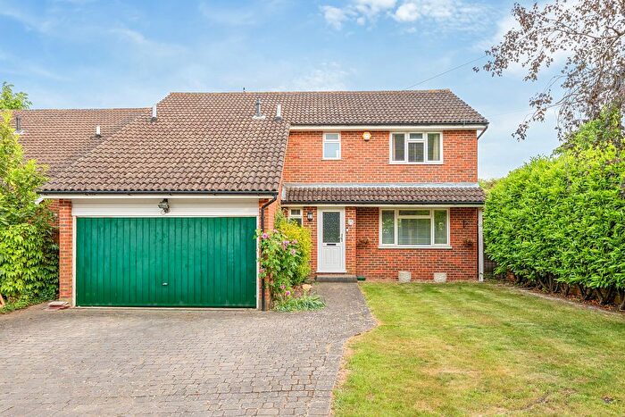 4 Bedroom Detached House For Sale In The Ridgway, Sutton, Surrey, SM2