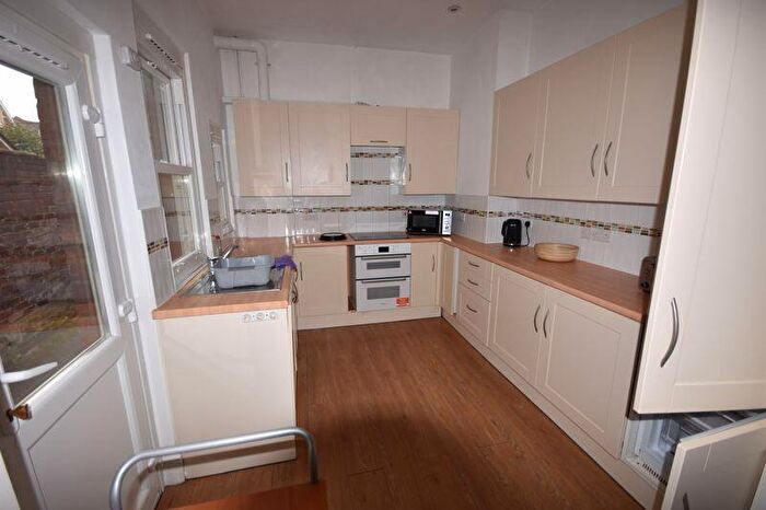 6 Bedroom Terraced House To Rent In Mount Pleasant Road, Mount Pleasant, Exeter, EX4