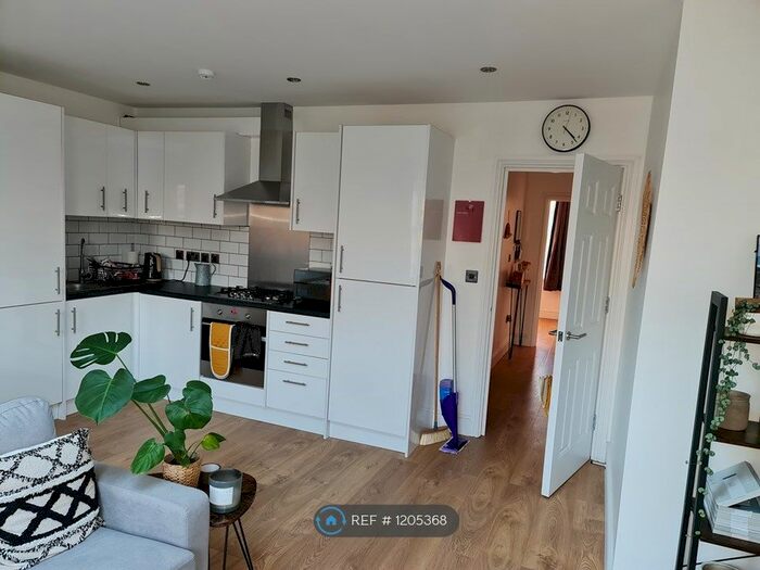 1 Bedroom Flat To Rent In Southwood Road, London SE9