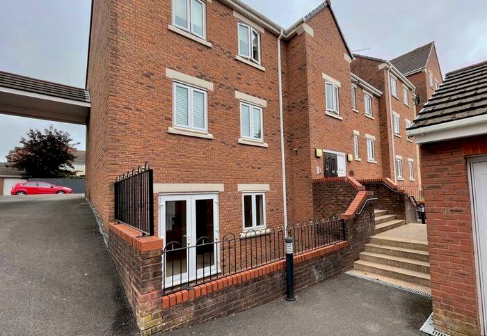 2 Bedroom Flat To Rent In Fleming Walk, Church Village, CF38