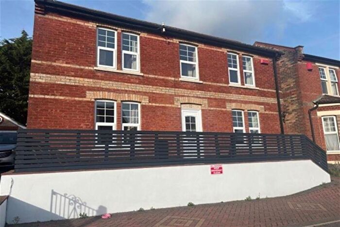 5 Bedroom House To Rent In Bedroom Detached House In Winton, BH9