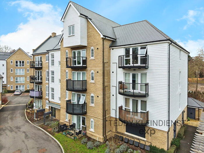 1 Bedroom Flat For Sale In Gunpowder Road, Worcester Park, KT4