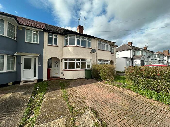 3 Bedroom Terraced House To Rent In Slough, Berkshire, SL2