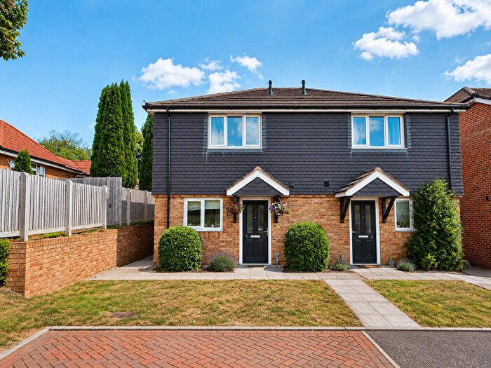 2 Bedroom Semi-Detached House For Sale In Collins Road, Catherington, PO8