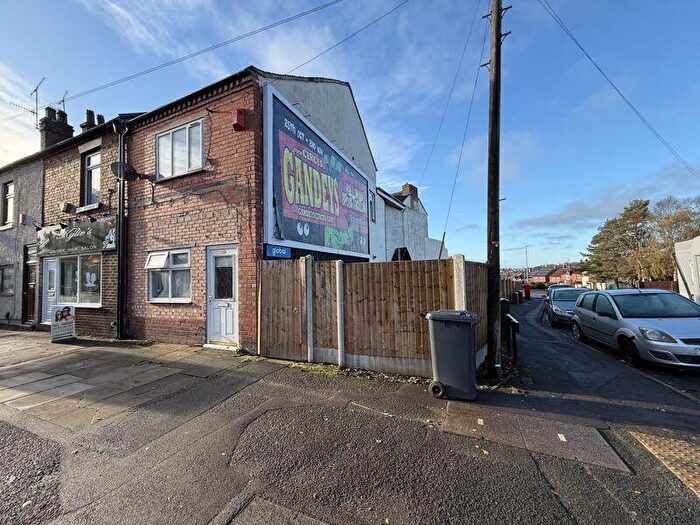 1 Bedroom Flat To Rent In Whieldon Road, Fenton, Stoke-On-Trent, ST4