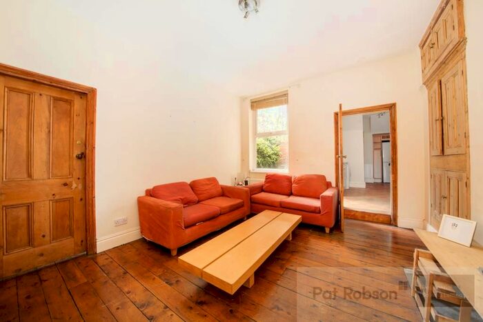 2 Bedroom Flat To Rent In Deuchar Street, Sandyford, Newcastle Upon Tyne NE2