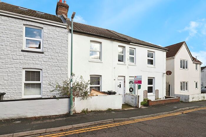3 Bedroom Terraced House For Sale In Victoria Place, Bournemouth, BH1