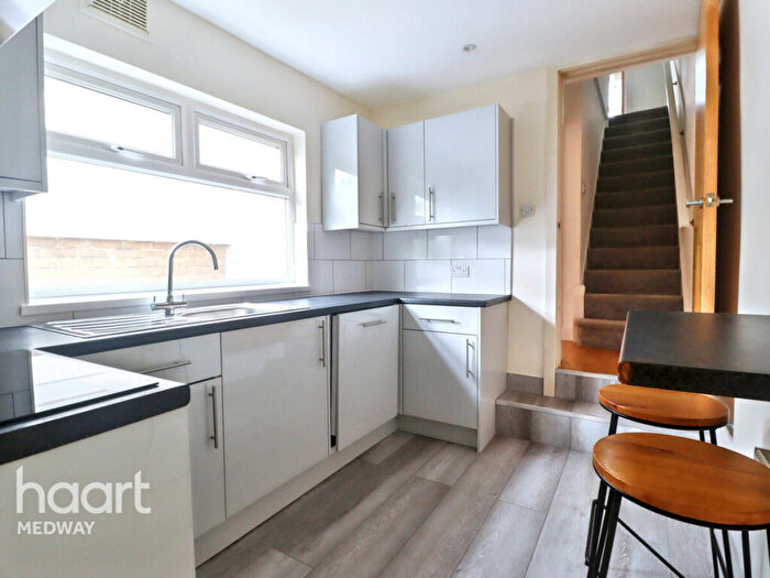 3 Bedroom Terraced House To Rent In Moore Street, Rochester, ME2