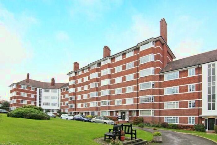 2 Bedroom Flat To Rent In Deanhill Court, Upper Richmond Road West, London, SW14