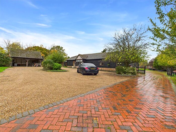 4 Bedroom Bungalow For Sale In Ashwells Road, Pilgrims Hatch, Brentwood, Essex, CM15