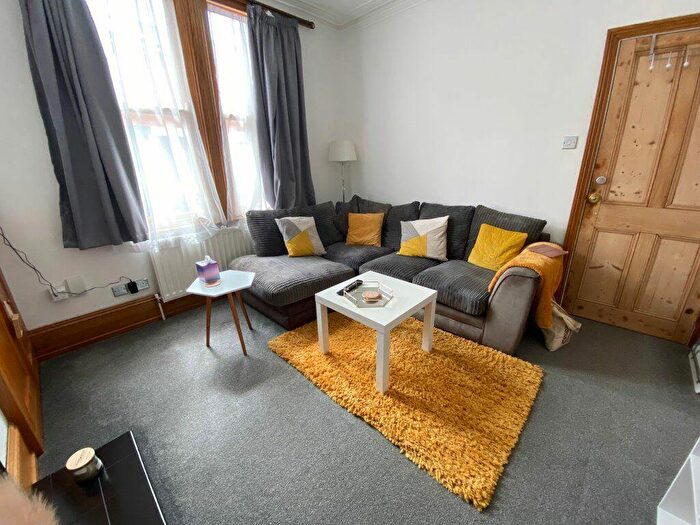 2 Bedroom House To Rent In Redshaw Street, Derby, DE1