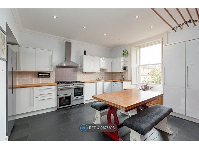 4 Bedroom Terraced House To Rent In North Fort Street, Edinburgh, EH6