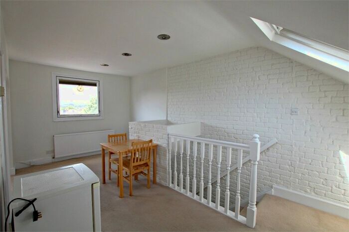 1 Bedroom Flat To Rent In Chichele Road, Willesden Green, London, NW2