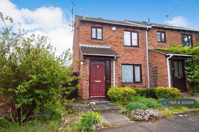 3 Bedroom End Of Terrace House To Rent In Chilcombe Way, Lower Earley, Reading, RG6