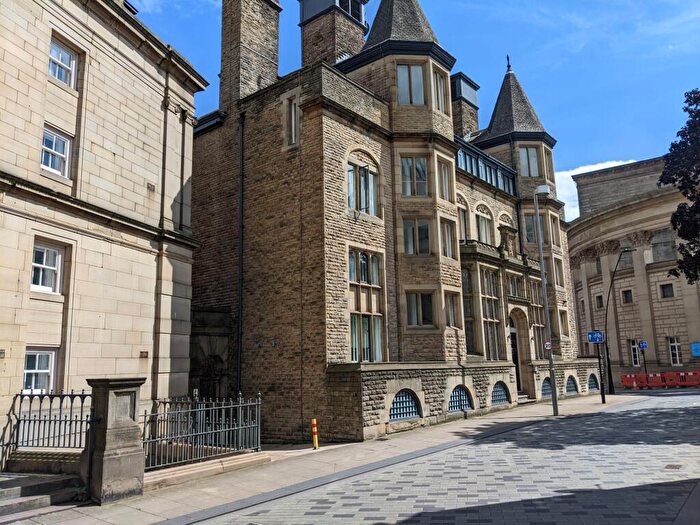 2 Bedroom Apartment To Rent In Holly Street, City Centre, Sheffield, S1