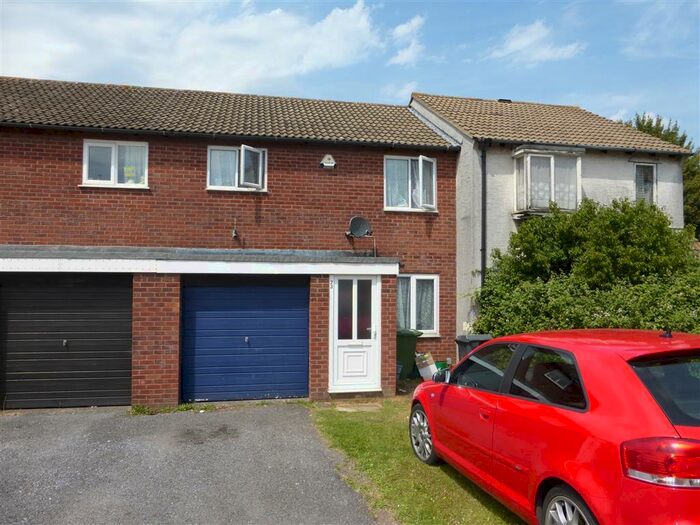 3 Bedroom House To Rent In Gatcombe Drive, Stoke Gifford, Bristol, BS34