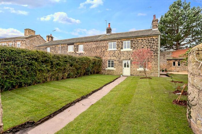 2 Bedroom Terraced House To Rent In Harrogate Road, Harewood, LS17