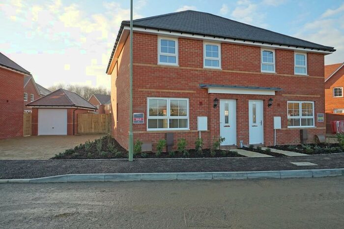 3 Bedroom Semi-Detached House To Rent In Blandings Way, Emsworth, PO10