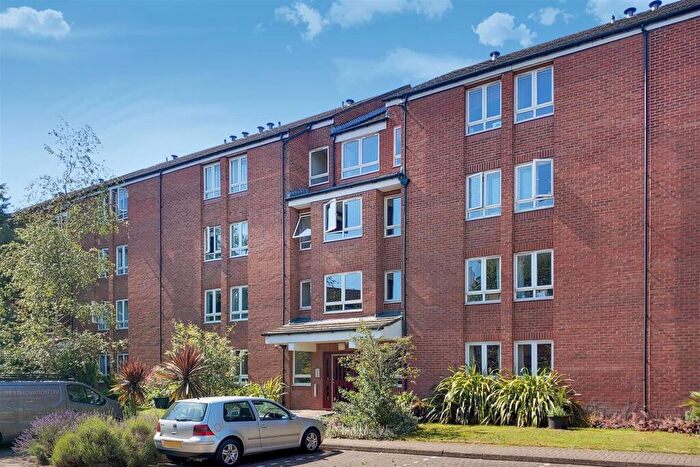 2 Bedroom Flat To Rent In Reachview Close, London, NW1