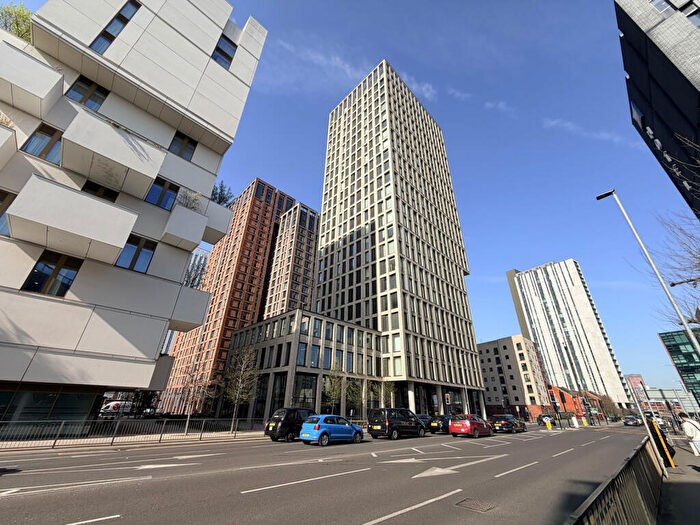2 Bedroom Apartment For Sale In Victoria House, Great Ancoats Street, Manchester, M4