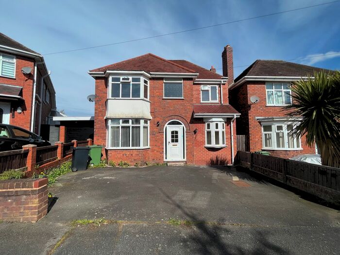 5 Bedroom Property To Rent In Parkview Road, Stourbridge, DY9