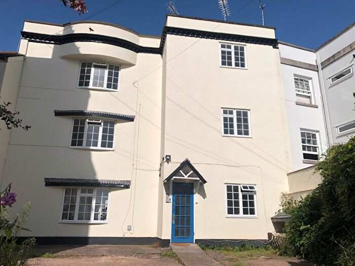 2 Bedroom Flat To Rent In Friars Walk, St Leonards, EX2