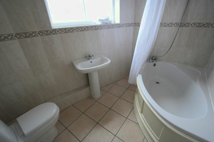 1 Bedroom Terraced House To Rent In Knights Rd, Farnham, GU9