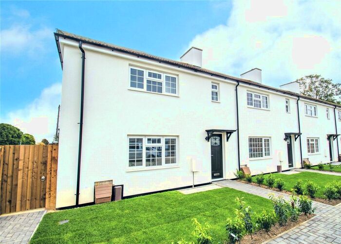 2 Bedroom End Of Terrace House To Rent In Nene Road, Henlow, Bedfordshire, SG16