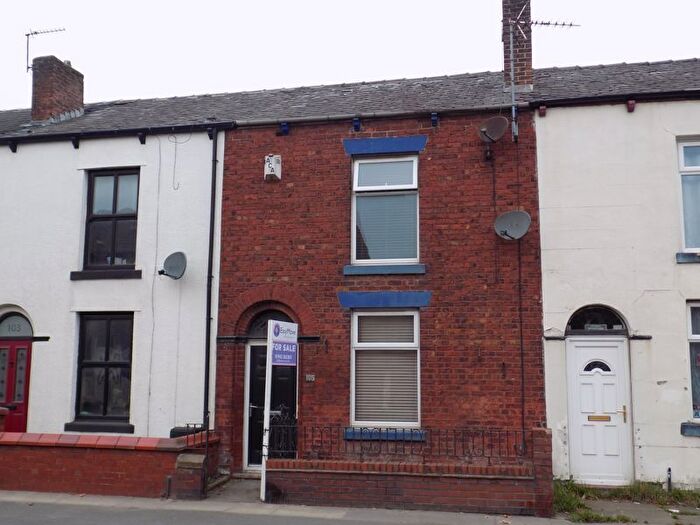 2 Bedroom Terraced House For Sale In Church Street, Westhoughton, Bolton, BL5